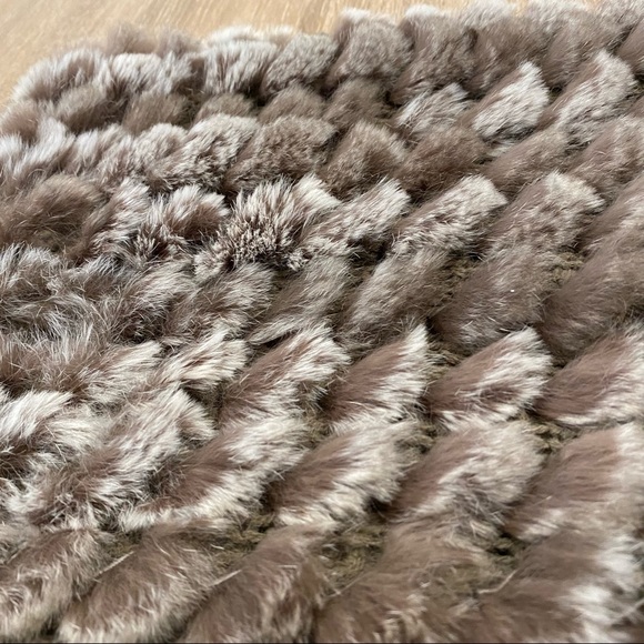 Adrienne Landau Real Fur Rabbit Infinity Scarf Cowl Brown - Picture 6 of 9